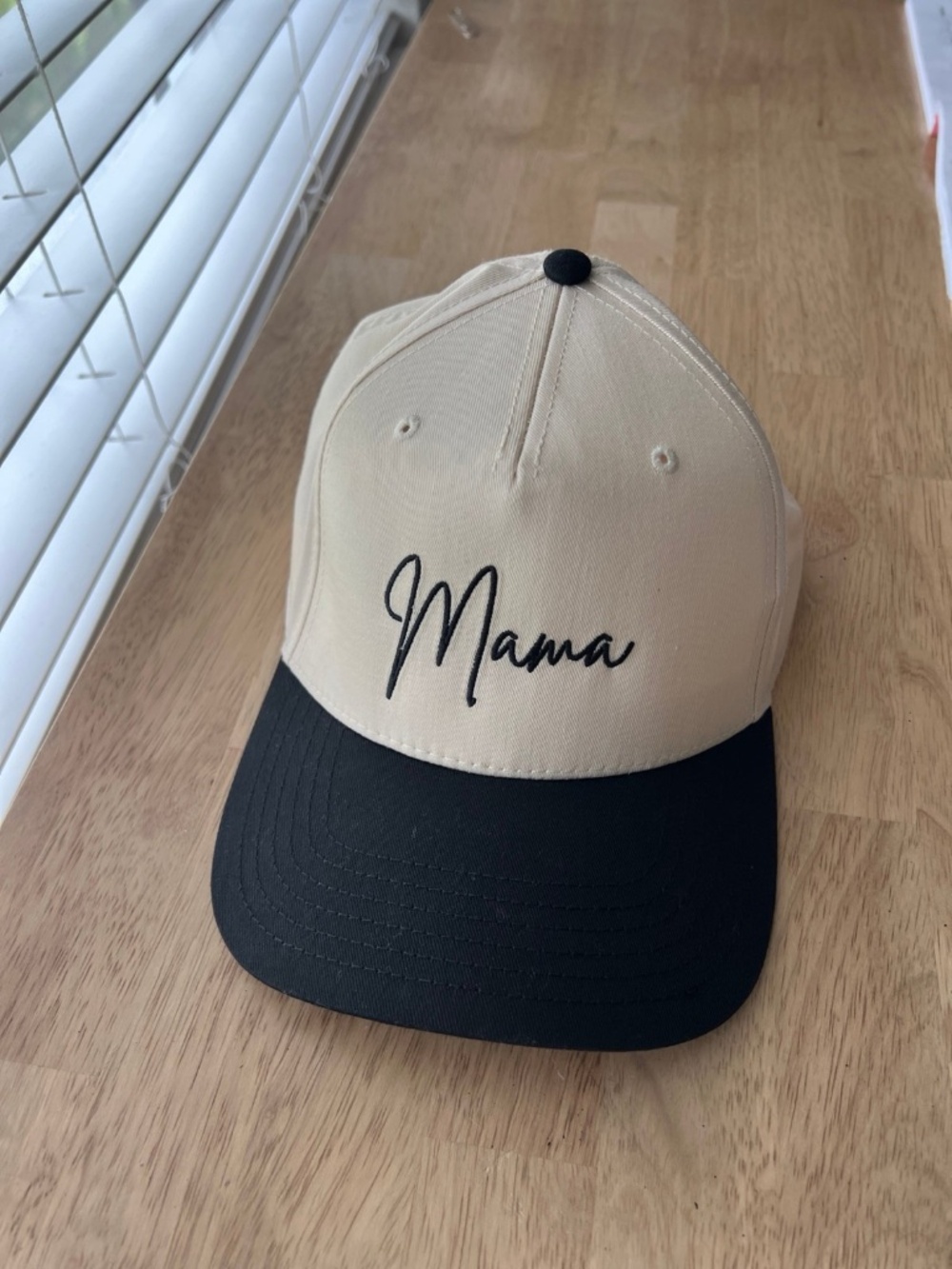 Mama hat
